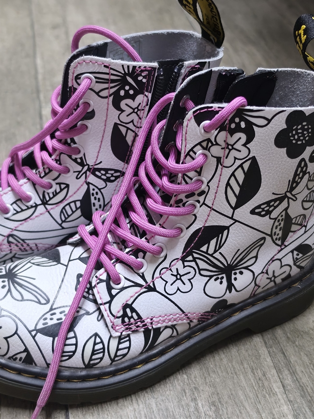 Kid's Floral Lace-Up Dr Martens Color Changing Boots